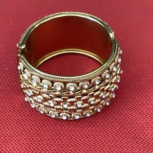 Beautiful cuff bracelet Crystal stones gold tone metal